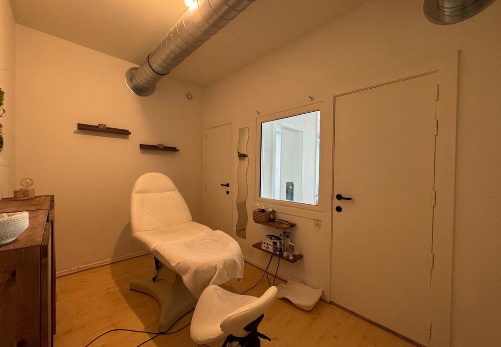 Commercieel gelijkvloers te huur in Zemst