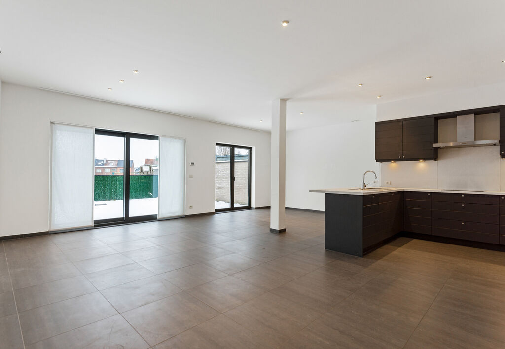 Gelijkvloerse verd. + tuin te koop in Machelen