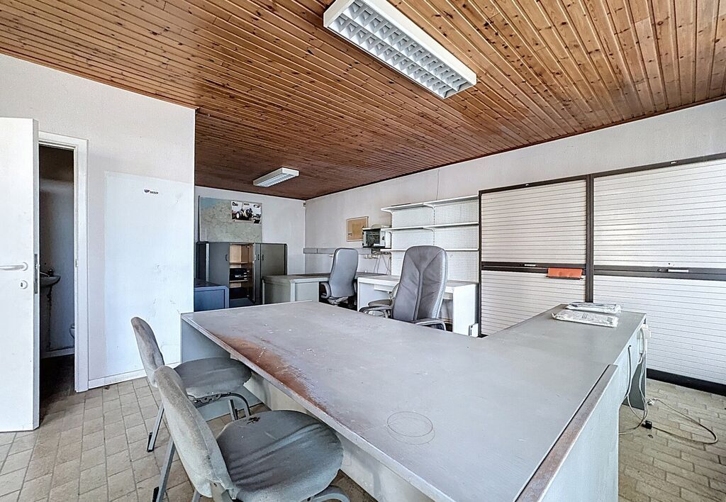 Industrieel gebouw te koop in Zemst