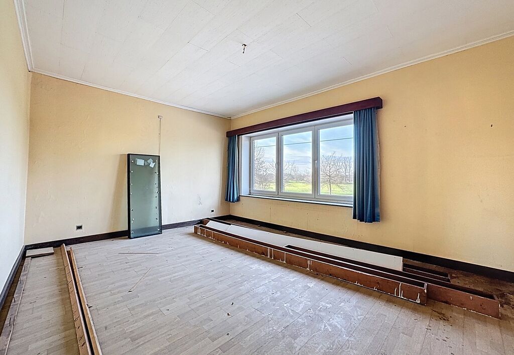 Industrieel gebouw te koop in Zemst