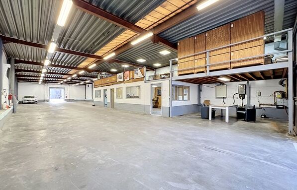 Industrieel gebouw te huur in Vilvoorde